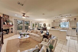 2508 Sonoma Cove in Austin, TX - Foto de edificio - Building Photo