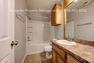 13313 SW 2nd Terrace in Yukon, OK - Building Photo - Building Photo