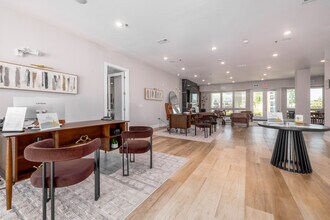 Aria at 336 in Conroe, TX - Building Photo - Lobby