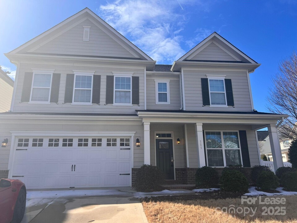 151 Blossom Ridge Dr in Mooresville, NC - Building Photo