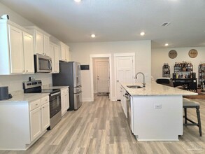 3954 Whitetail Ln in Pensacola, FL - Foto de edificio - Building Photo