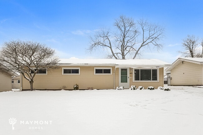 property at 8975 Cambridge Dr