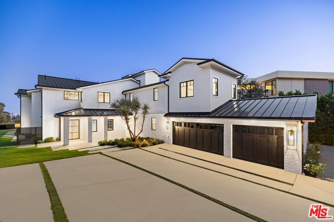 1744 Correa Way in Los Angeles, CA - Building Photo