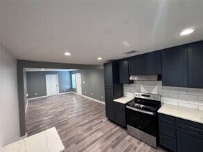 4529 Dewberry St in Houston, TX - Building Photo - Building Photo