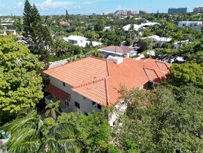 573 Satinwood Dr in Key Biscayne, FL - Building Photo - Building Photo