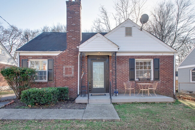 253 Thuss Ave, Unit B in Nashville, TN - Building Photo - Building Photo
