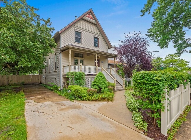 property at 4317 N Kenneth Ave