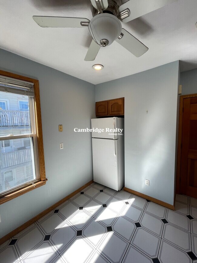 39 Magnus Ave, Unit 3T in Somerville, MA - Building Photo - Building Photo