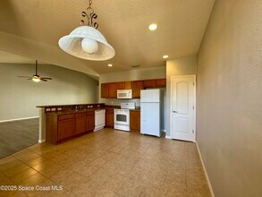 916 Ocaso Ln in Rockledge, FL - Building Photo - Building Photo