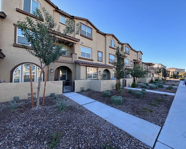 1255 N Arizona Ave, Unit 1338 in Chandler, AZ - Building Photo - Building Photo