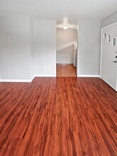 114 McLaughlin Rd in Coraopolis, PA - Building Photo - Building Photo