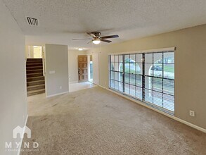 632 Ephrata Dr in Brandon, FL - Building Photo - Building Photo