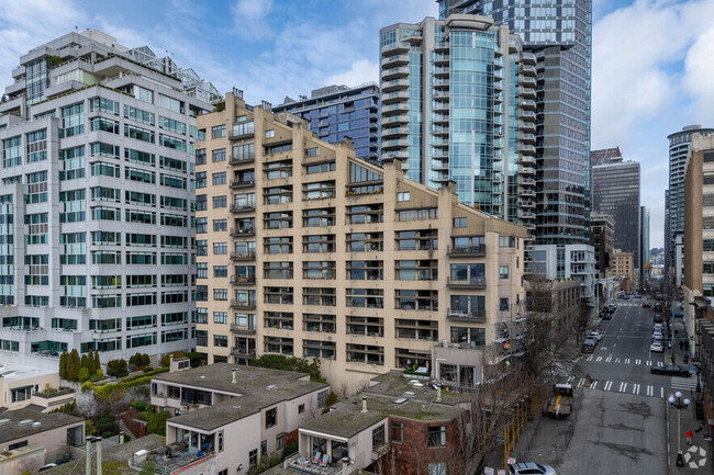 2021 1st Ave Unit G14 in Seattle, WA - Foto de edificio - Building Photo