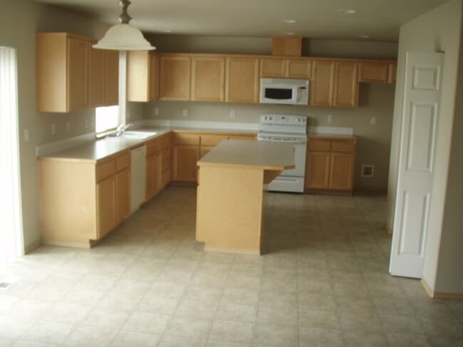 18544 96th Ave E in Puyallup, WA - Building Photo - Building Photo