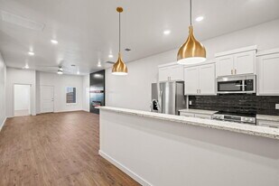 7016 40th St in Lubbock, TX - Building Photo