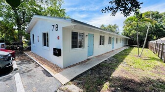 718 SE 13th St in Fort Lauderdale, FL - Building Photo