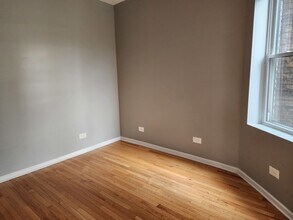 1530 E 65th Pl in Chicago, IL - Building Photo - Building Photo