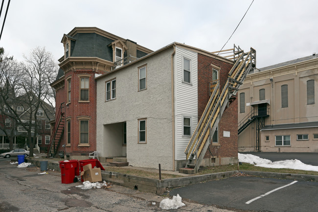 70 N Franklin St in Pottstown, PA - Building Photo - Building Photo