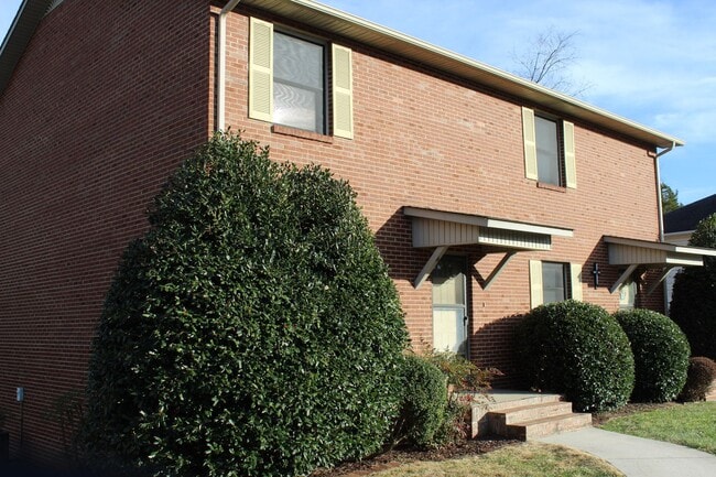 property at 83 Eastgate Cir