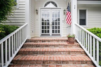 32 Sparrow Nest Point, Unit B in Saint Helena Island, SC - Building Photo - Building Photo