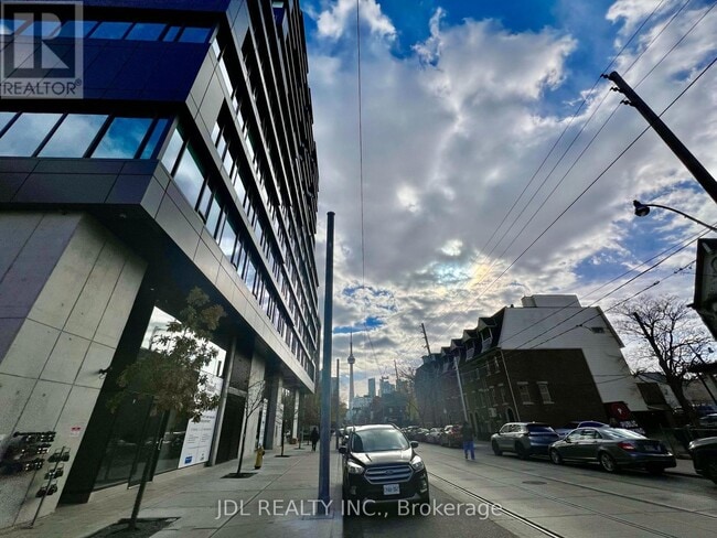 195 McCaul St in Toronto, ON - Building Photo - Building Photo