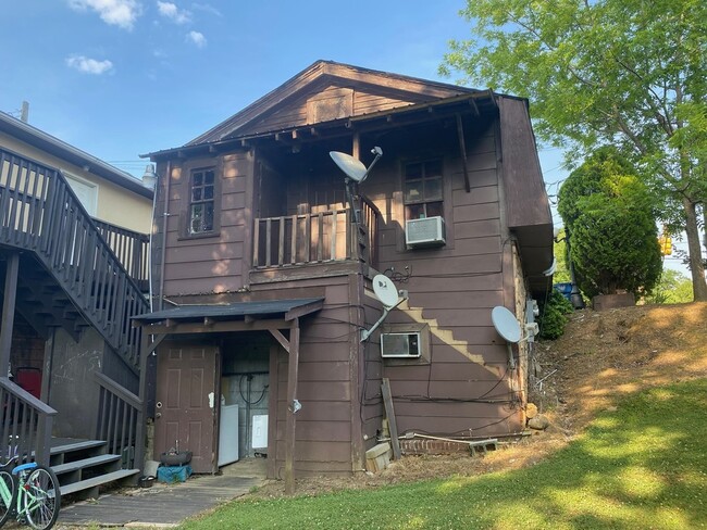 105 Louisa St St in Warrior, AL - Building Photo - Building Photo