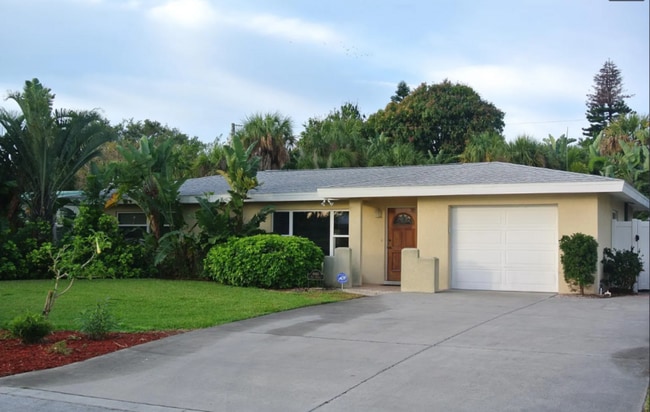 property at 6660 Bay St