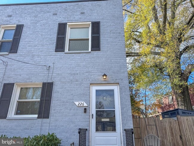 property at 226 Guthrie Ave