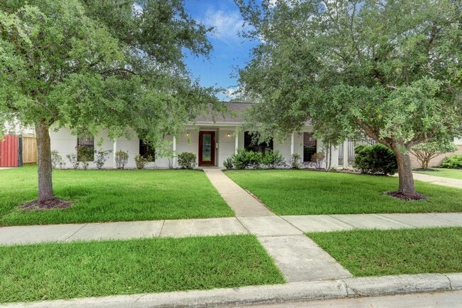 5419 Dumfries Dr in Houston, TX - Building Photo - Building Photo