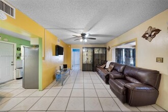 526 S 28th Ave in Hollywood, FL - Building Photo - Building Photo