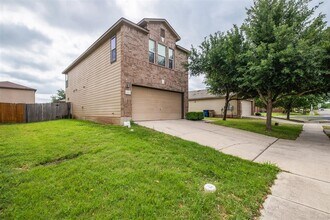 8913 Winter Haven Rd in Austin, TX - Building Photo - Building Photo