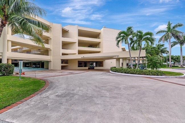 property at 221 NE Plantation Rd