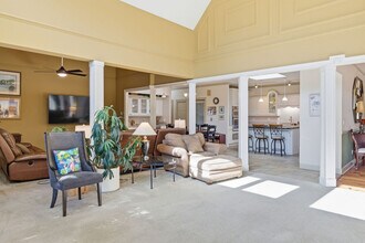 36 Gloucester Rd in Hilton Head Island, SC - Building Photo - Building Photo