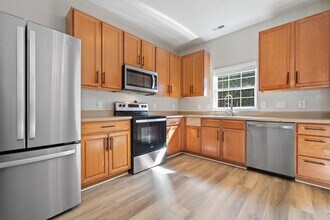 426 Hanson Rd in Durham, NC - Foto de edificio - Building Photo