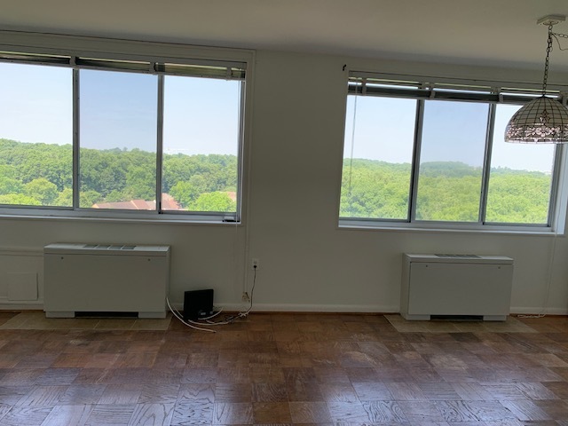 10401 Grosvenor Pl, Unit 1524 in Rockville, MD - Building Photo - Building Photo