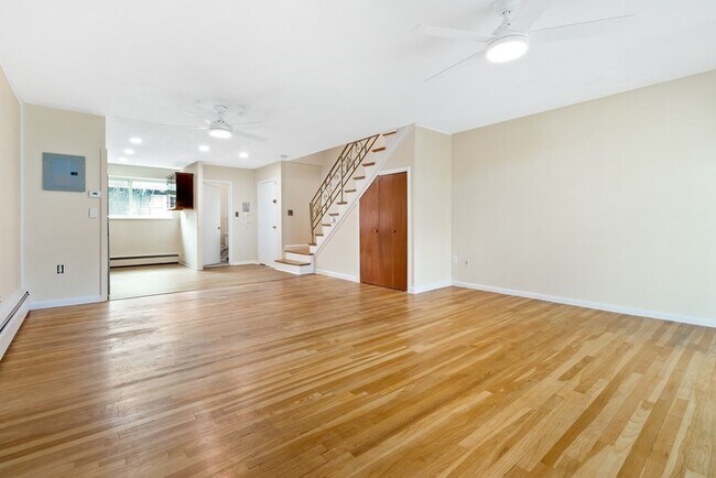 59 Saint Paul St, Unit 1 in Brookline, MA - Building Photo - Building Photo