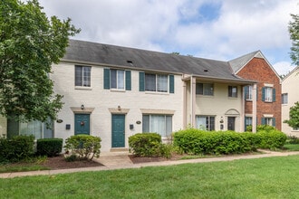 Brookville Townhomes in Alexandria, VA - Building Photo - Building Photo
