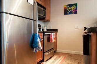 1305 Spruce St-Unit -3A in Philadelphia, PA - Building Photo - Building Photo