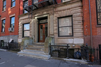 296 W 11th St in New York, NY - Foto de edificio - Building Photo