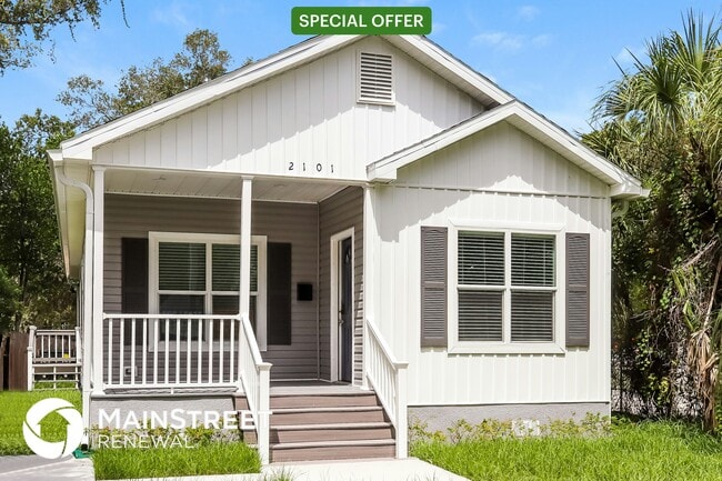 property at 2101 Union St S