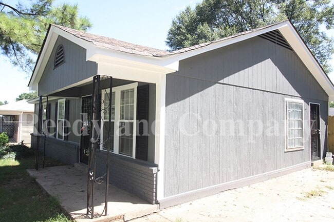 4780 Hillbrook Rd in Memphis, TN - Foto de edificio - Building Photo