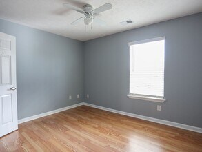 195 Sanford Rd in La Vergne, TN - Building Photo - Building Photo