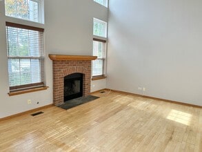 2955 Belle Ln in Schaumburg, IL - Building Photo - Building Photo
