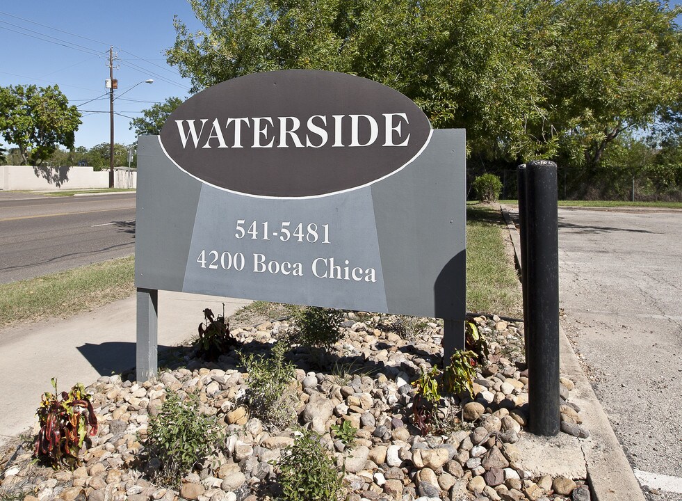 Waterside Apartments in Brownsville, TX - Foto de edificio