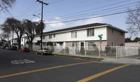 701-719 E 5th St in Santa Ana, CA - Building Photo - Building Photo