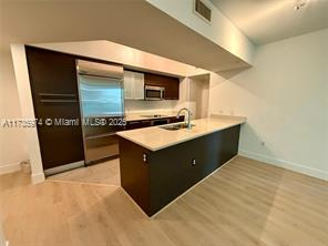 55 SE 6th St, Unit # 1505 in Miami, FL - Building Photo - Building Photo