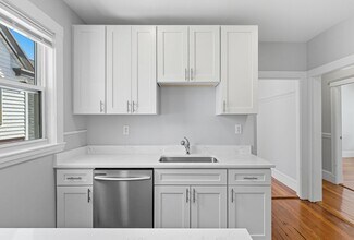 39 Edison Green in Boston, MA - Building Photo - Building Photo