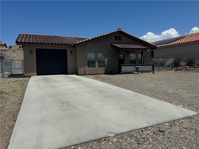1729 Ramar Rd in Bullhead City, AZ - Building Photo - Building Photo