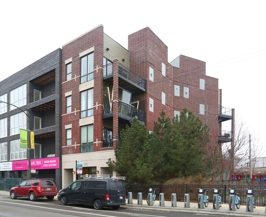 3536 N Lincoln Ave in Chicago, IL - Building Photo