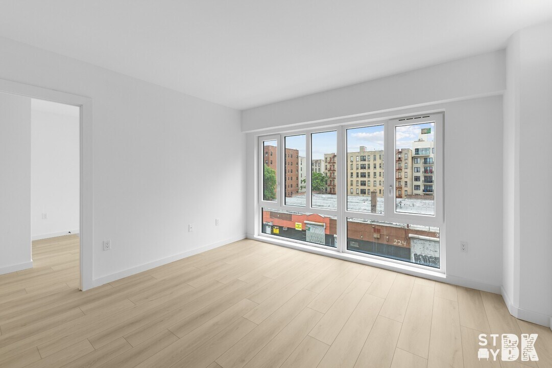 227 Clarkson Ave in Brooklyn, NY - Building Photo